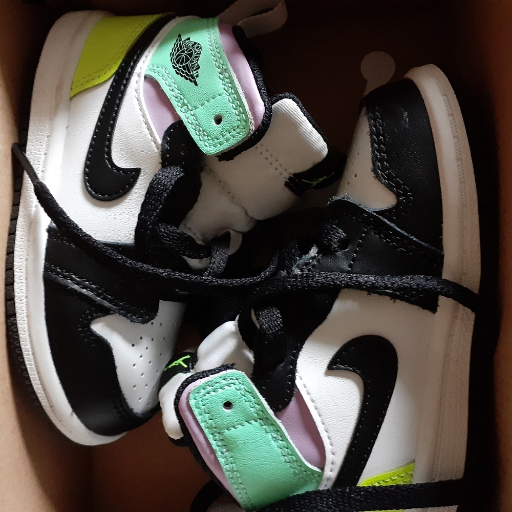 Jordan 1 mid (TD)